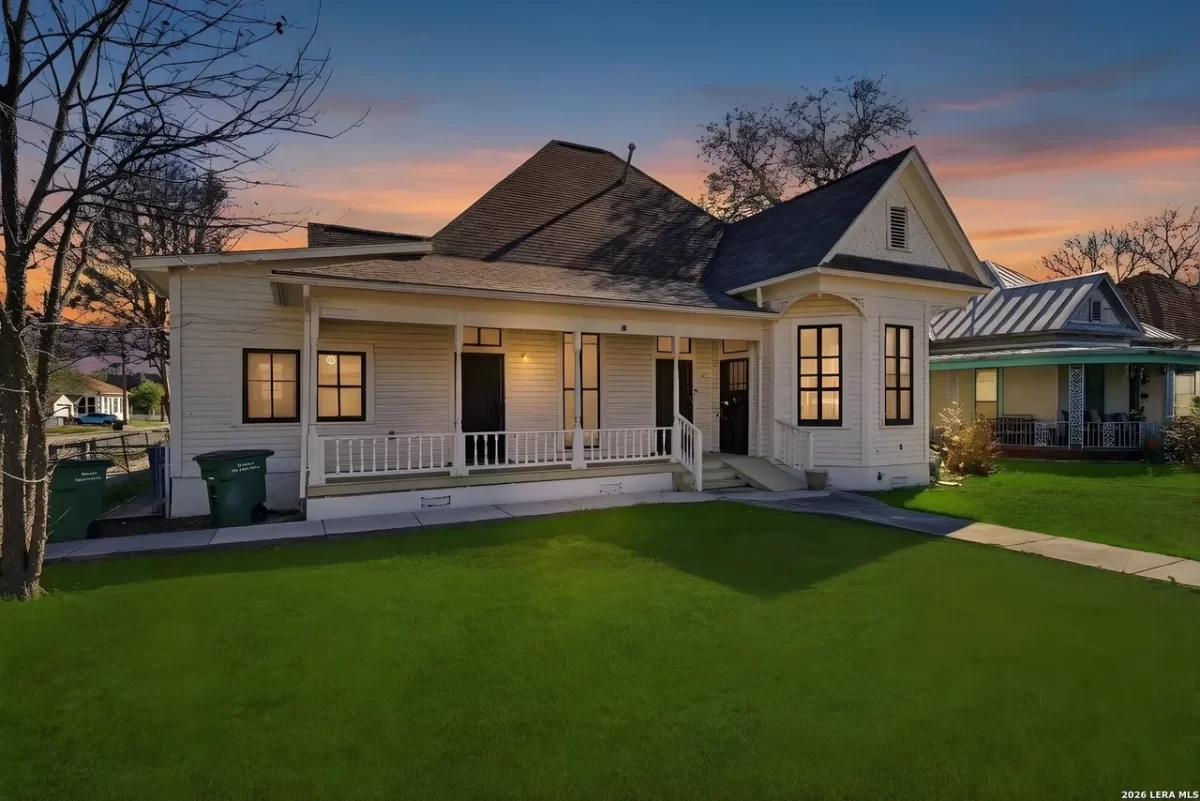 5BR House for Sale in San Antonio, TX