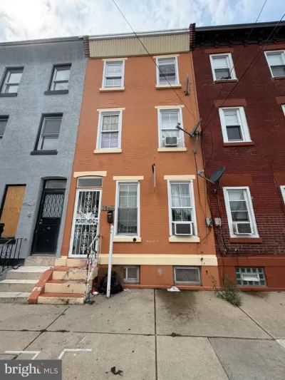 5BR Townhouse for Sale in Philadelphia, PA