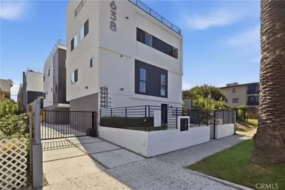 3BR House for Sale in Los Angeles, CA