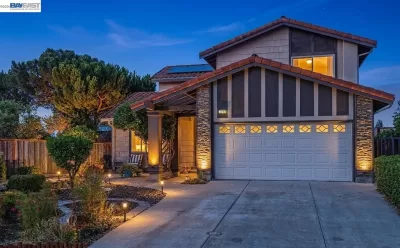 4BR House for Sale in Milpitas, CA