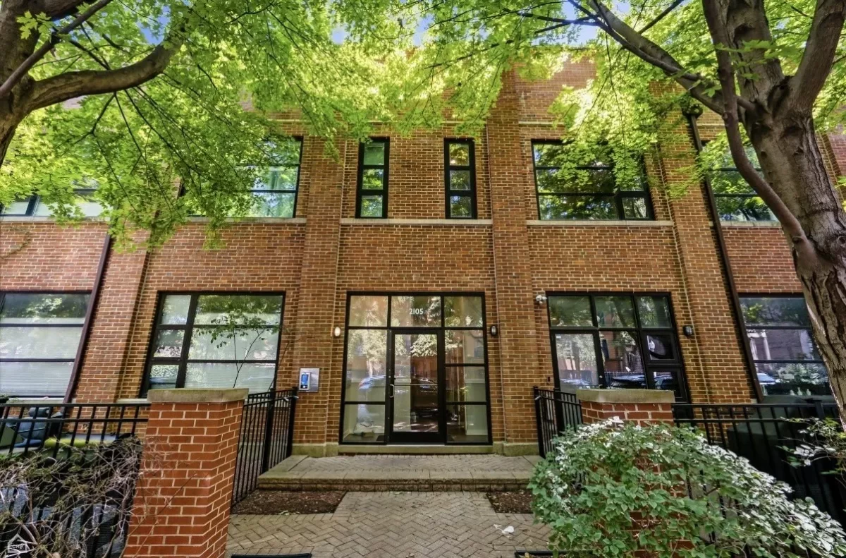 2BR Condo for Rent in Chicago, IL