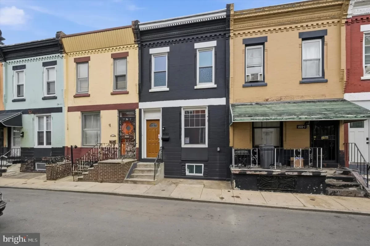 3BR Townhouse for Sale in Philadelphia, PA