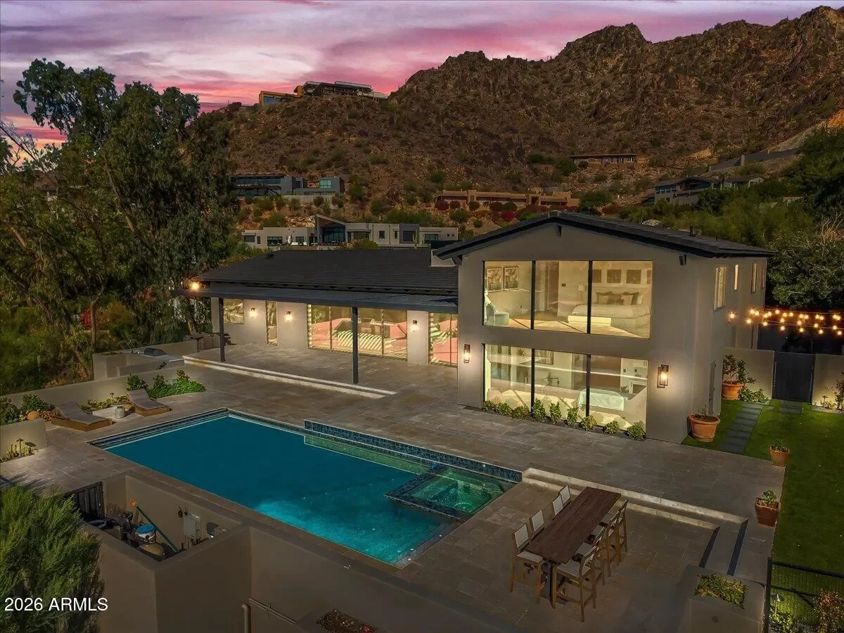5BR House for Sale in Paradise Valley, AZ