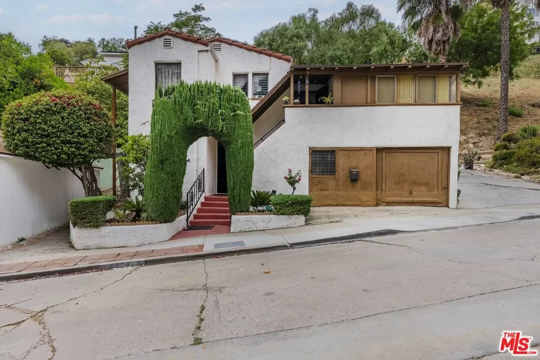 3BR House for Sale in Los Angeles, CA
