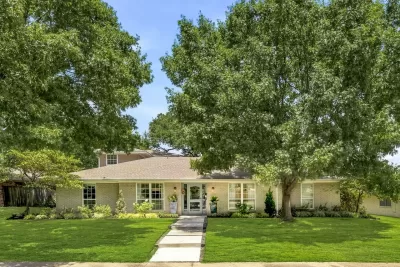 6BR House for Sale in Dallas, TX