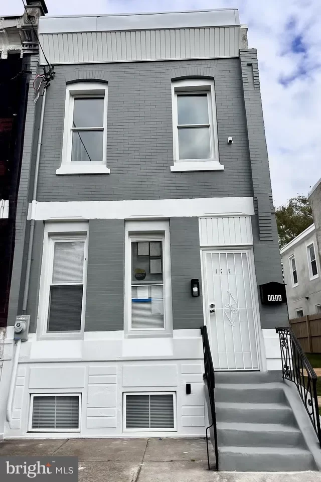4BR Townhouse for Sale in Philadelphia, PA