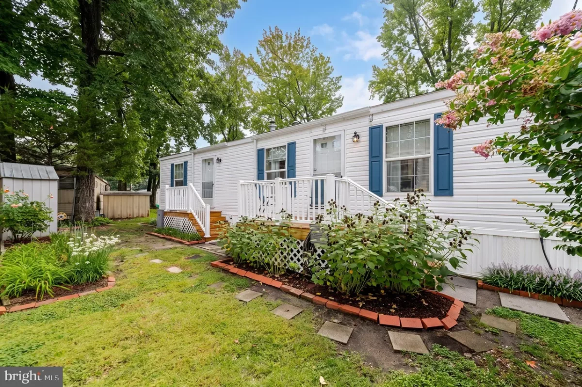 2BR Mobile Home for Sale in West Deptford, NJ