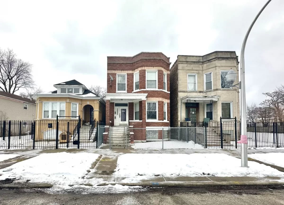 5BR Multi-Family for Sale in Chicago, IL