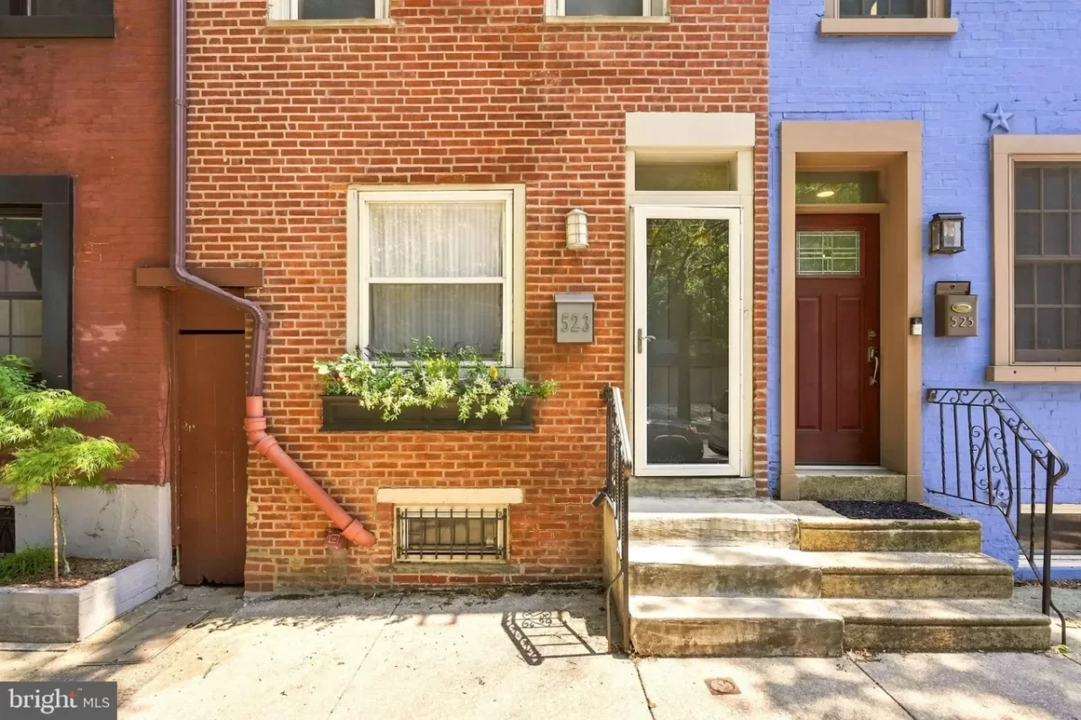 3BR Townhouse for Sale in Philadelphia, PA