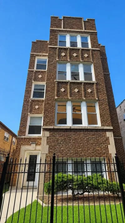 3BR Apartment for Rent in Chicago, IL
