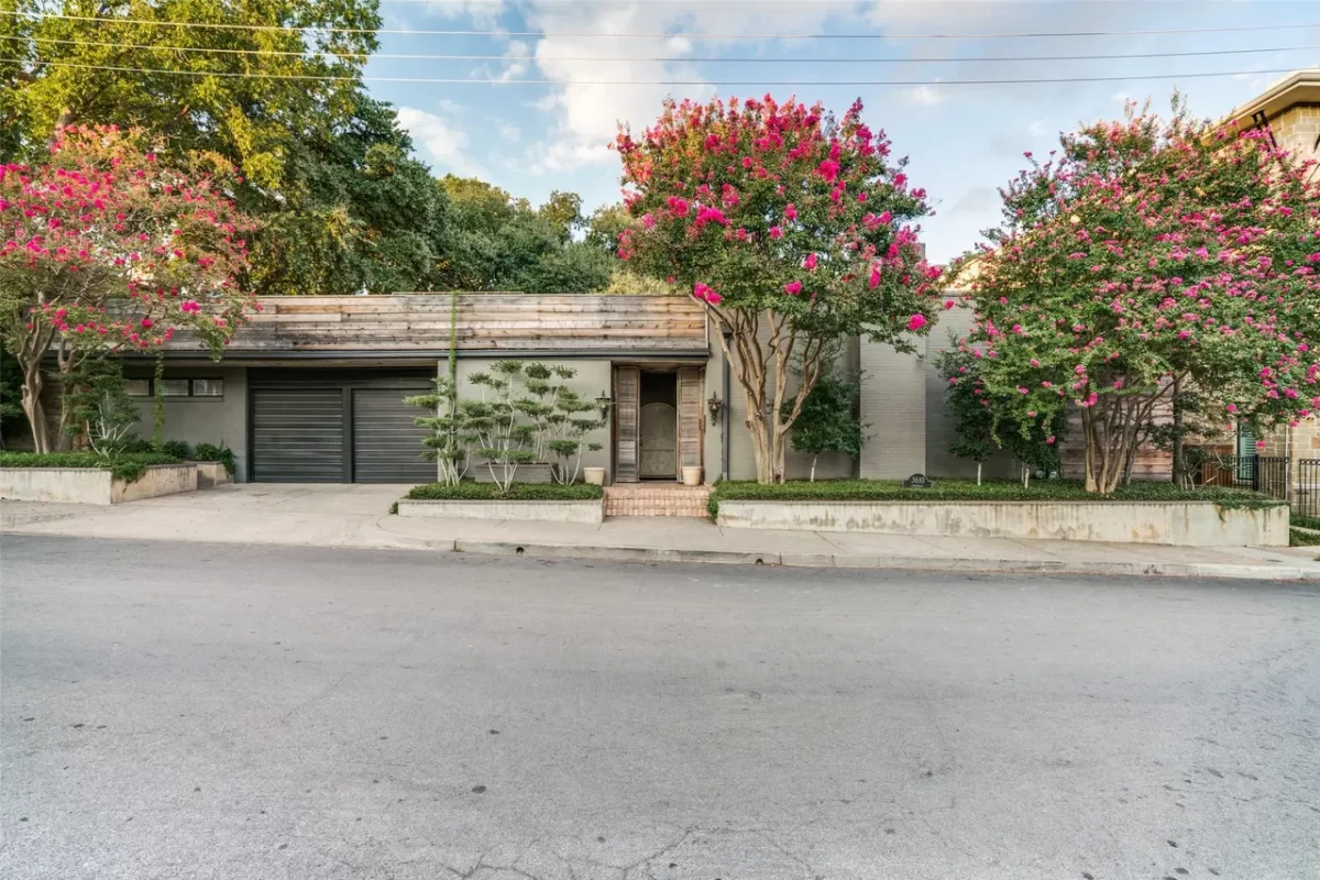 4BR House for Rent in Dallas, TX