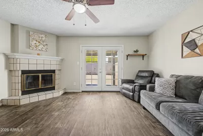 3BR Townhouse for Sale in Glendale, AZ