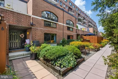 2BR Condo for Sale in Philadelphia, PA