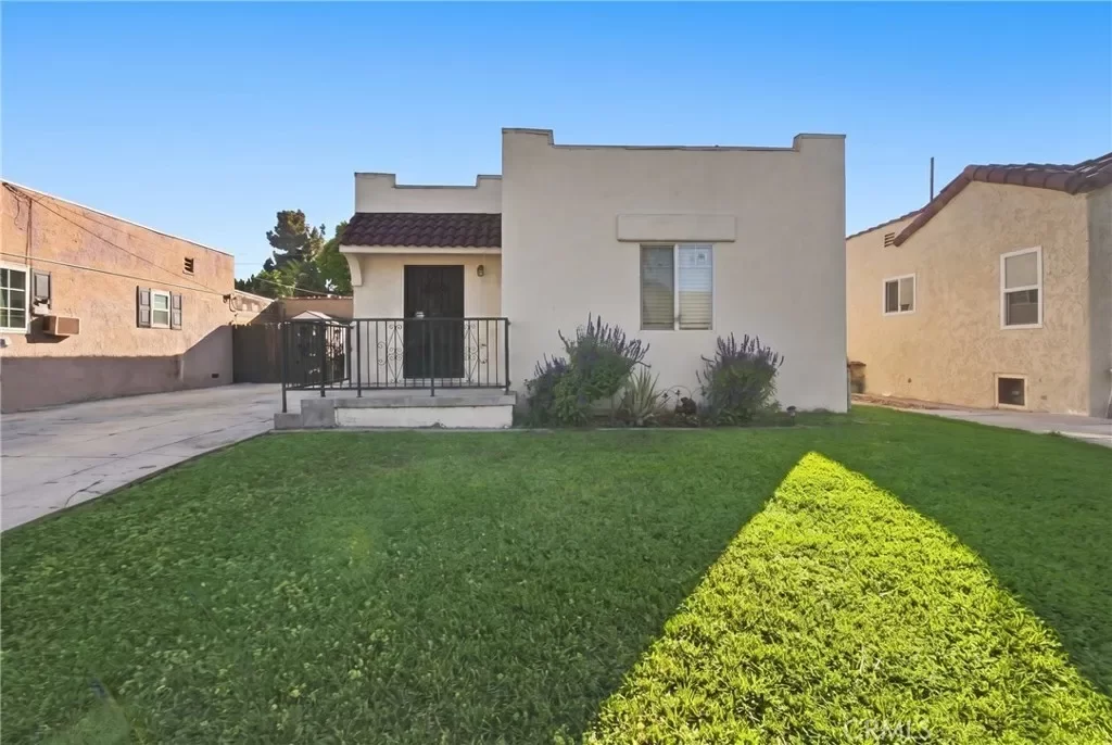 2BR House for Sale in Commerce, CA