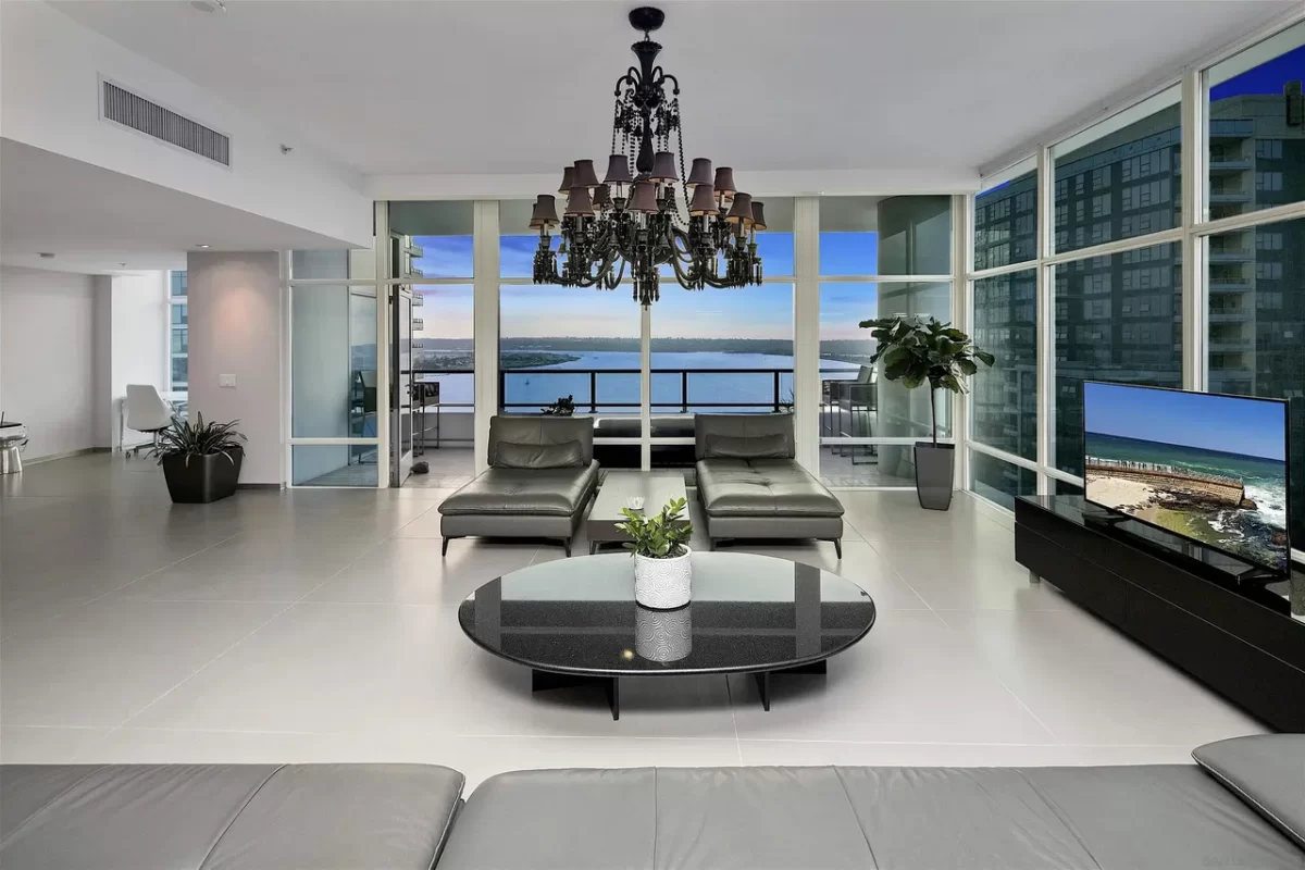 2BR Condo for Sale in San Diego, CA