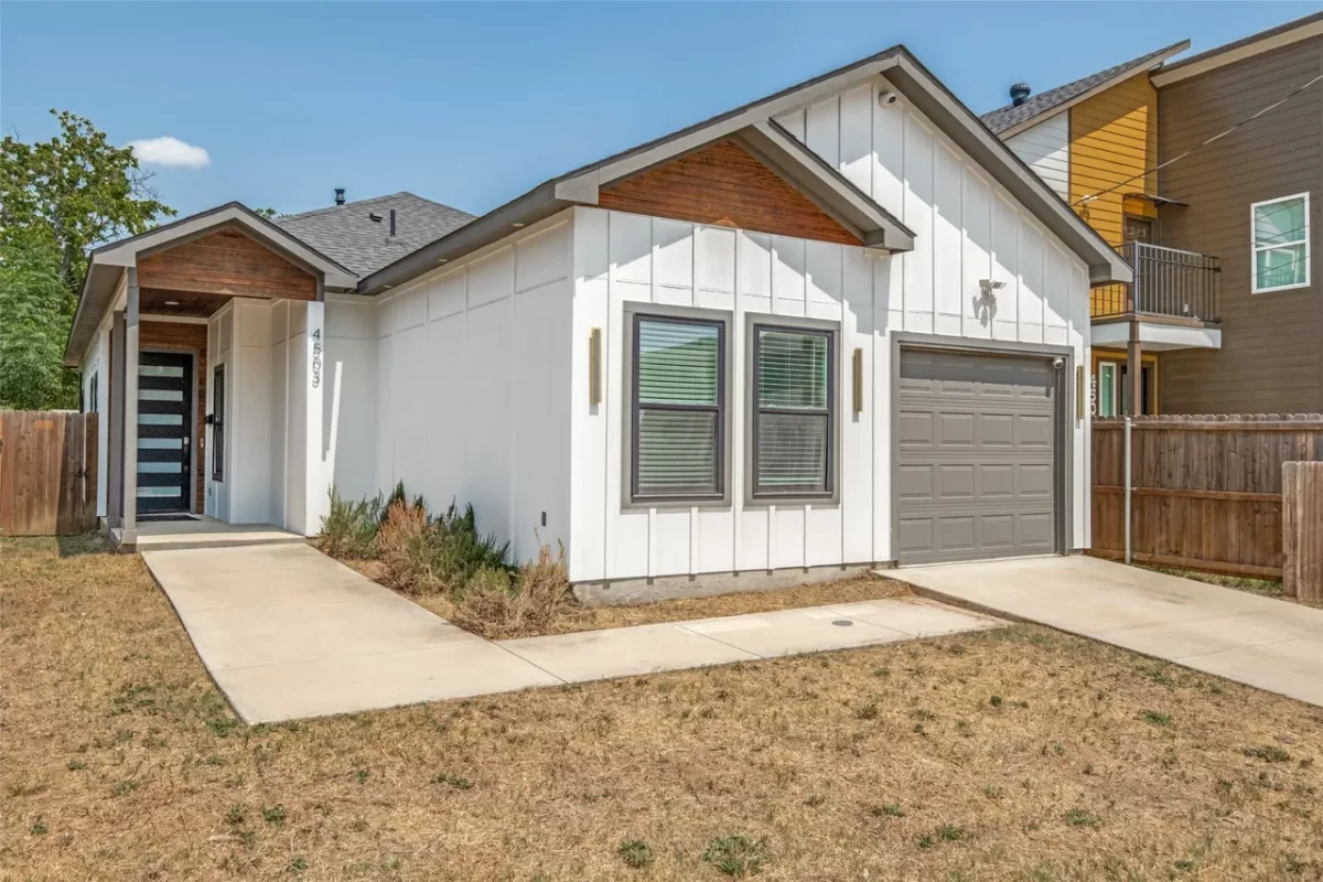 4BR House for Rent in Dallas, TX