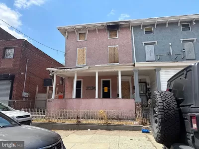 5BR Townhouse for Sale in Philadelphia, PA