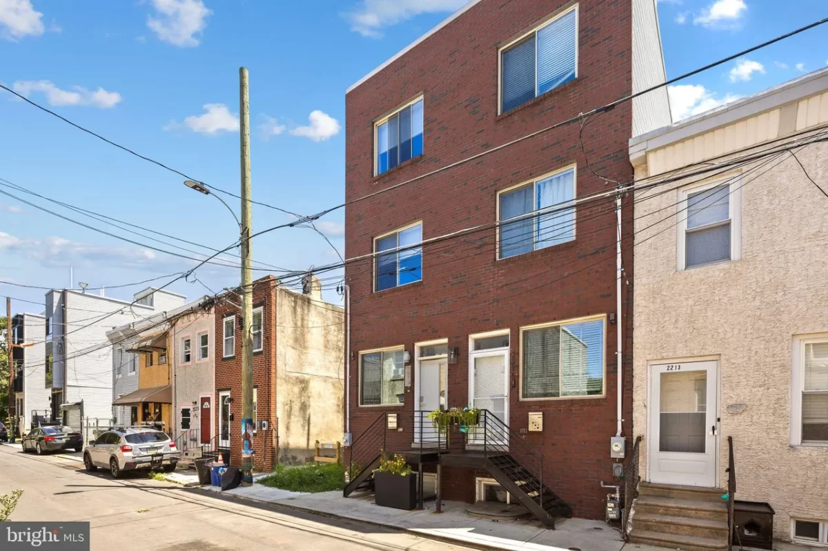 3BR Townhouse for Sale in Philadelphia, PA