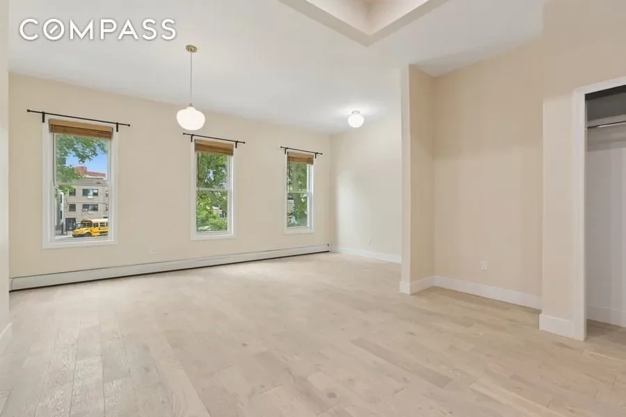 2BR Townhouse for Rent in Brooklyn, NY