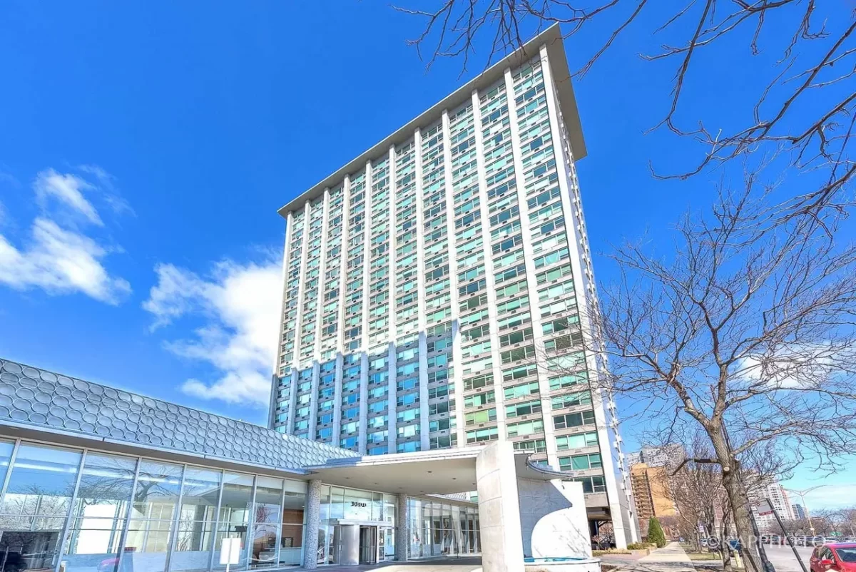 Condo for Sale in Chicago, IL