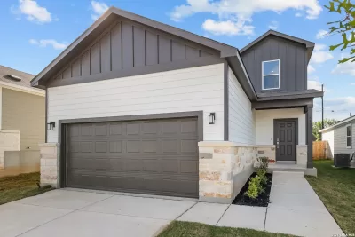 4BR House for Sale in San Antonio, TX