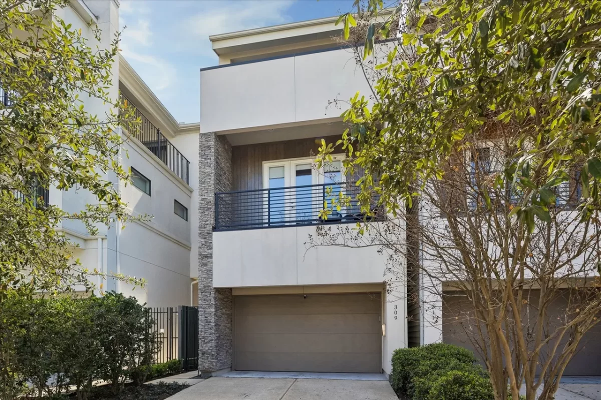 4BR House for Sale in Houston, TX