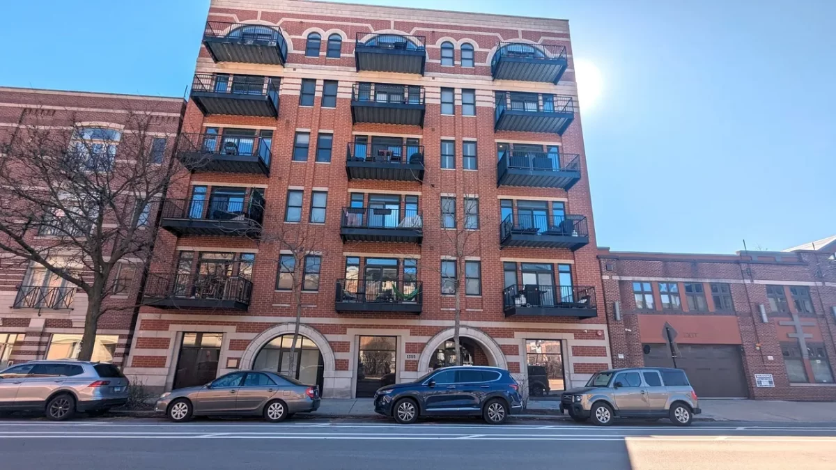 2BR Condo for Rent in Chicago, IL