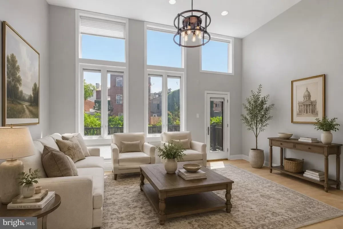 4BR Townhouse for Sale in Philadelphia, PA