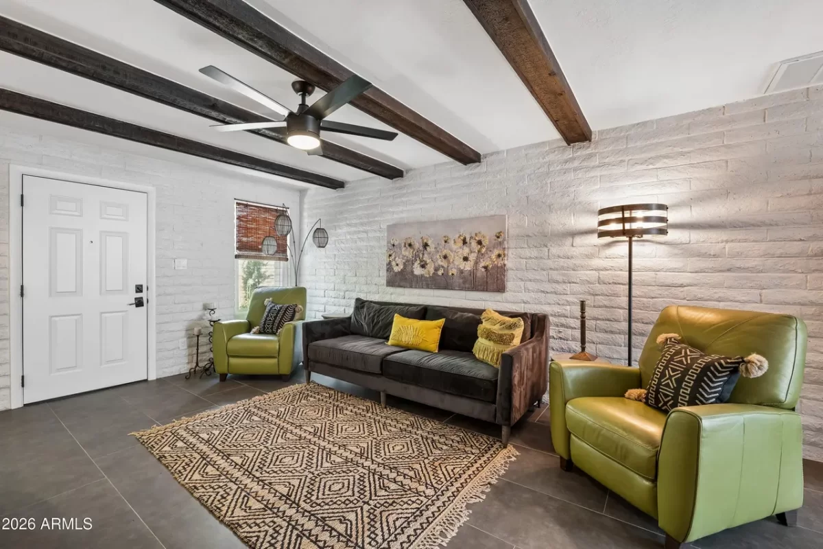 2BR Townhouse for Sale in Phoenix, AZ