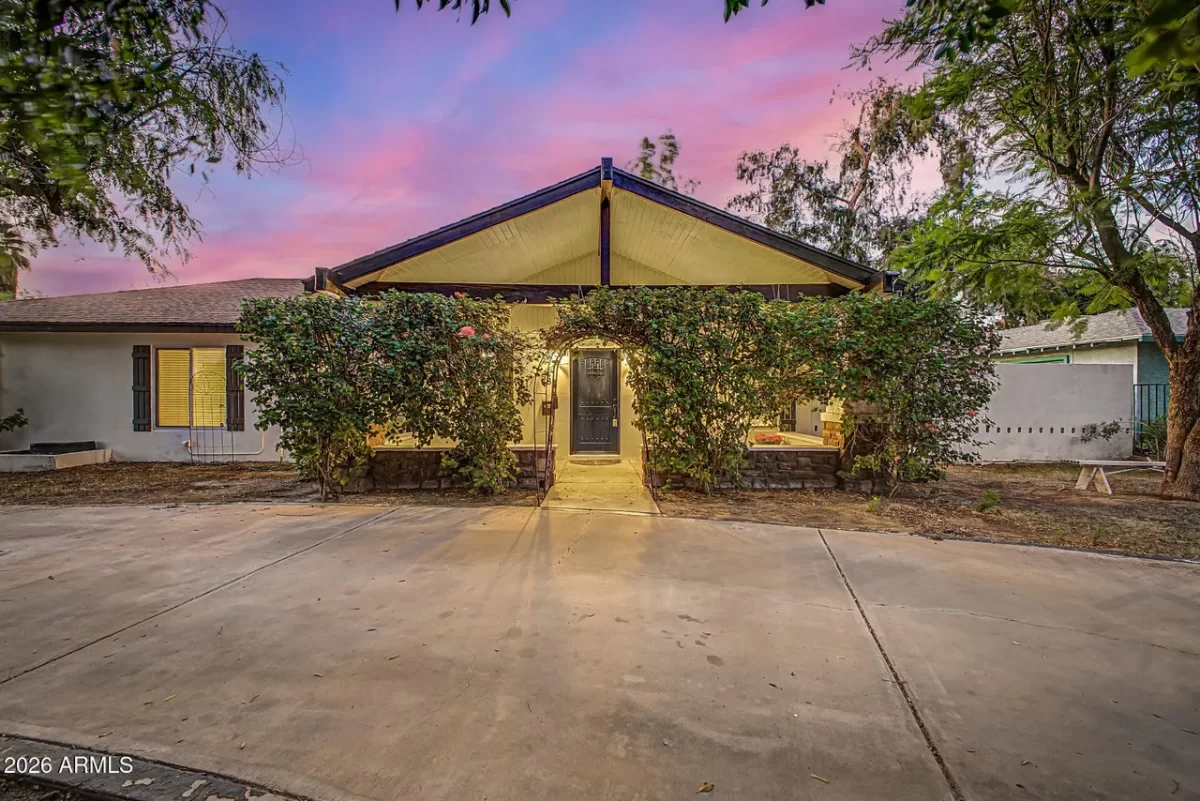 4BR House for Sale in Phoenix, AZ