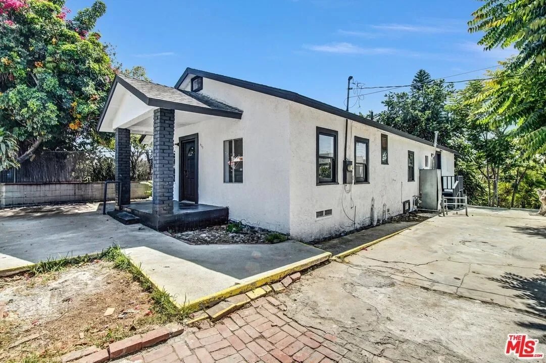 4BR House for Sale in Los Angeles, CA