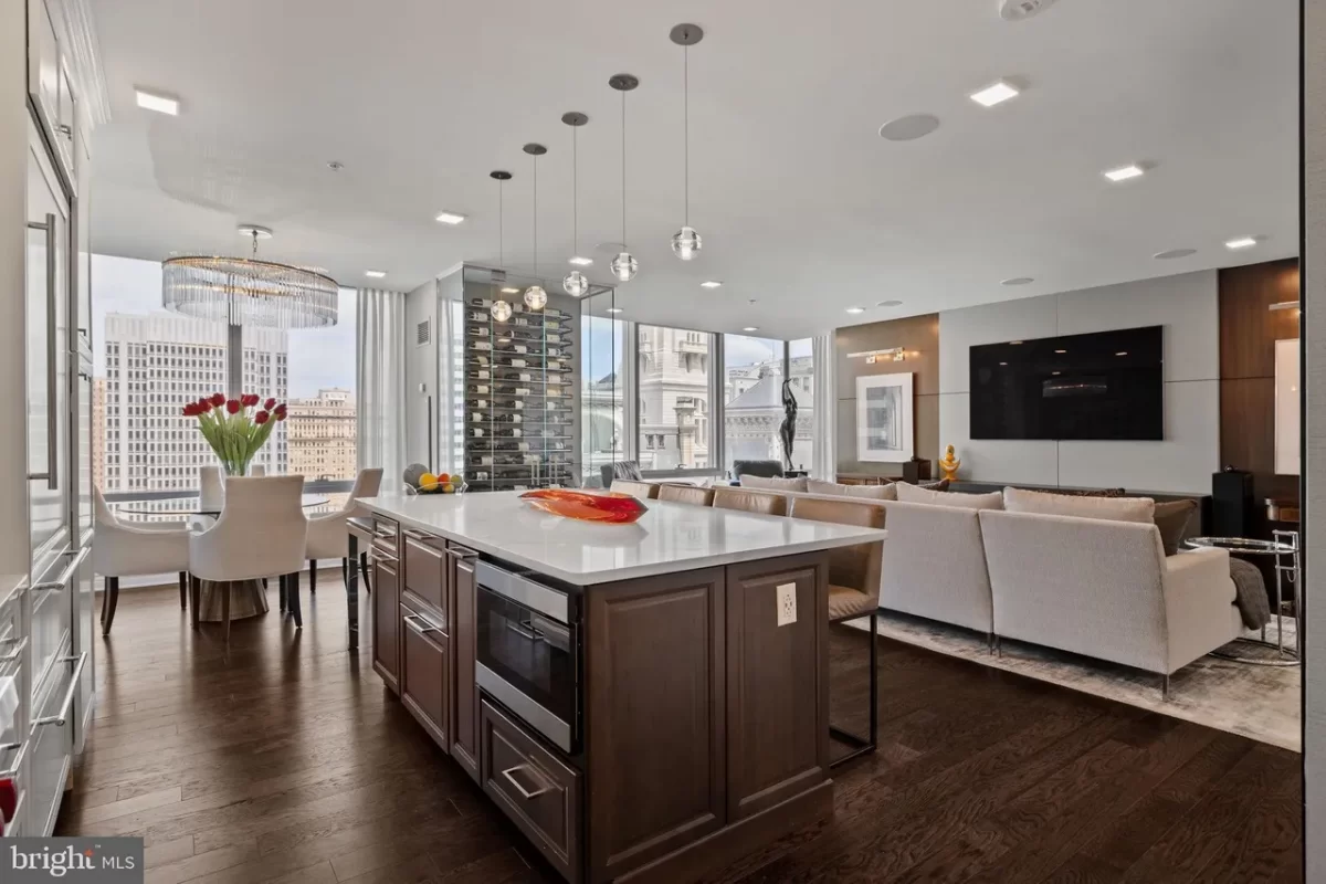 2BR Condo for Sale in Philadelphia, PA