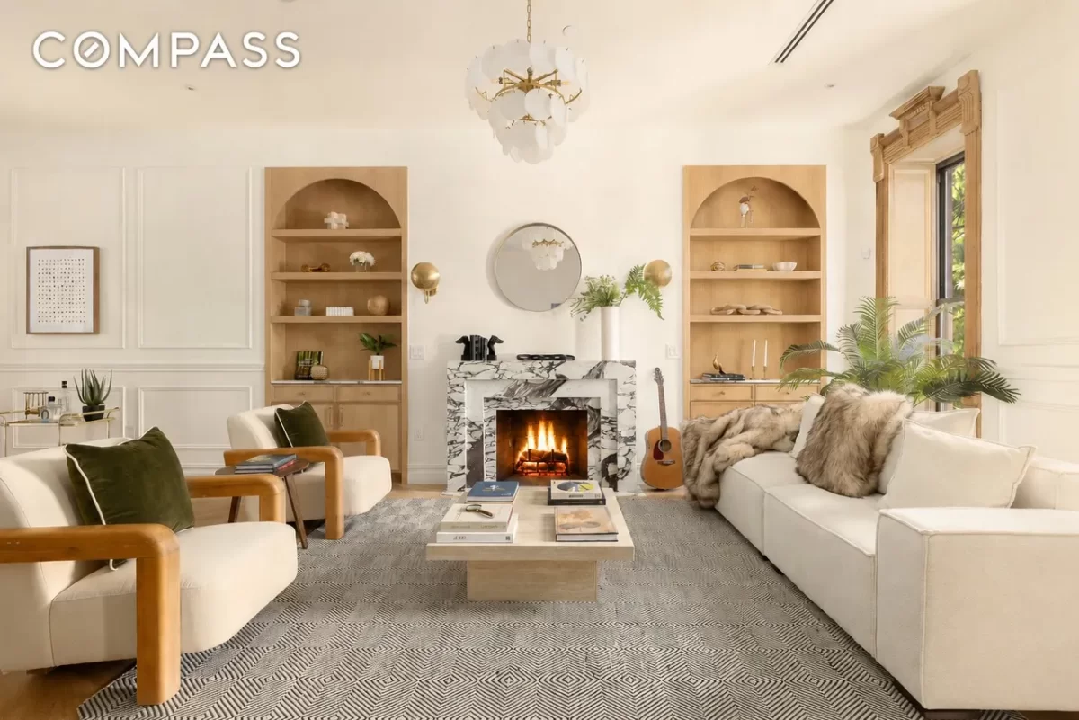 7BR Townhouse for Sale in Brooklyn, NY