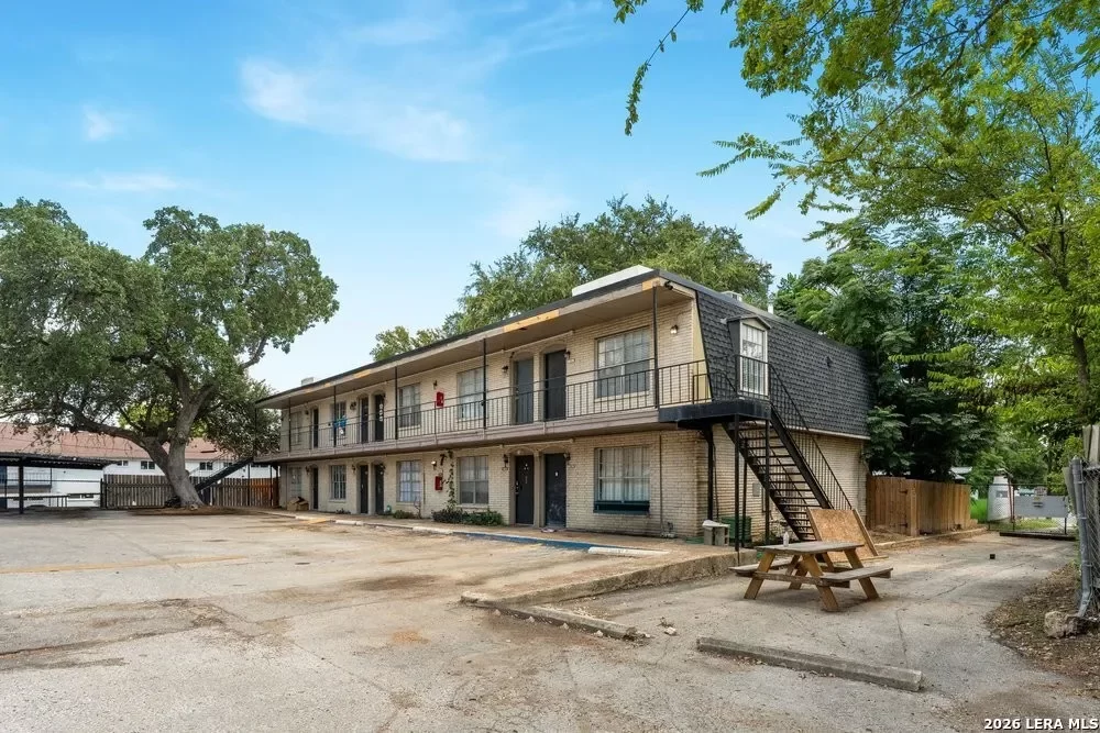 1BR House for Sale in San Antonio, TX
