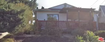 3BR Multi-Family for Sale in Los Angeles, CA