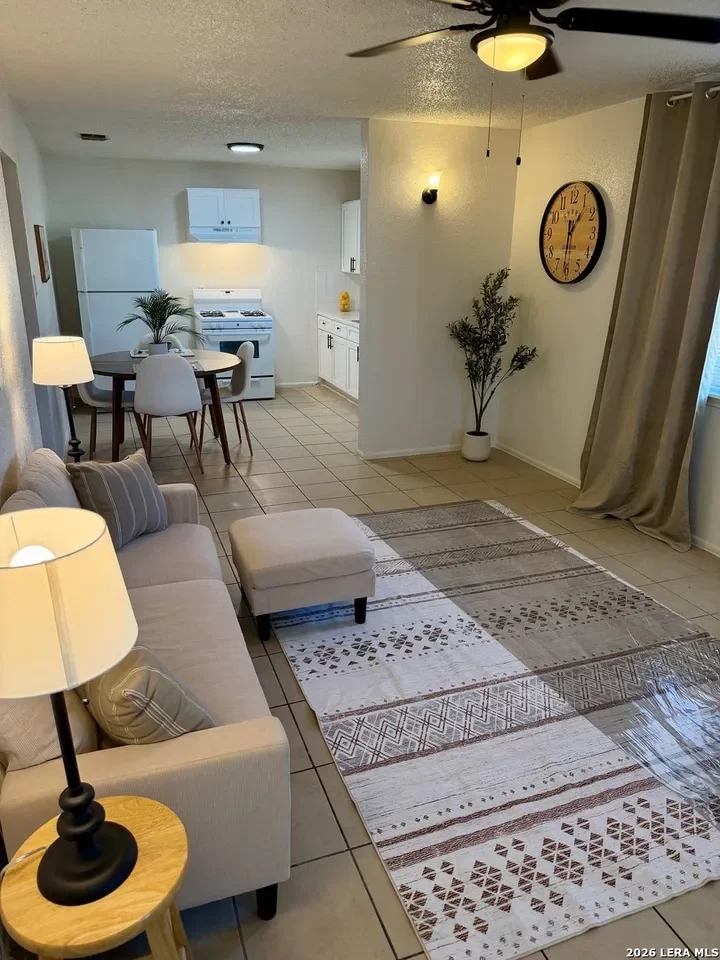 2BR House for Rent in San Antonio, TX