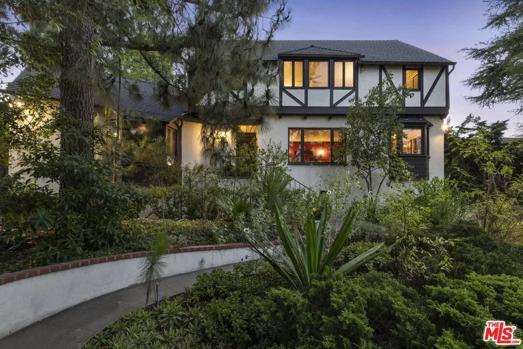 3BR House for Sale in Los Angeles, CA