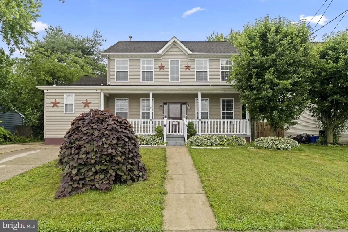 4BR House for Sale in Mount Ephraim, NJ