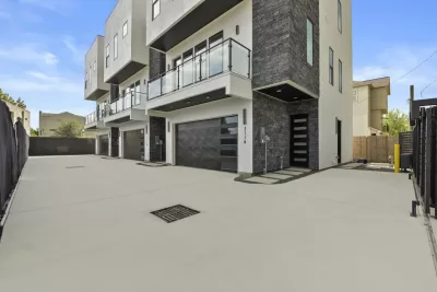 3BR Townhouse for Sale in Houston, TX