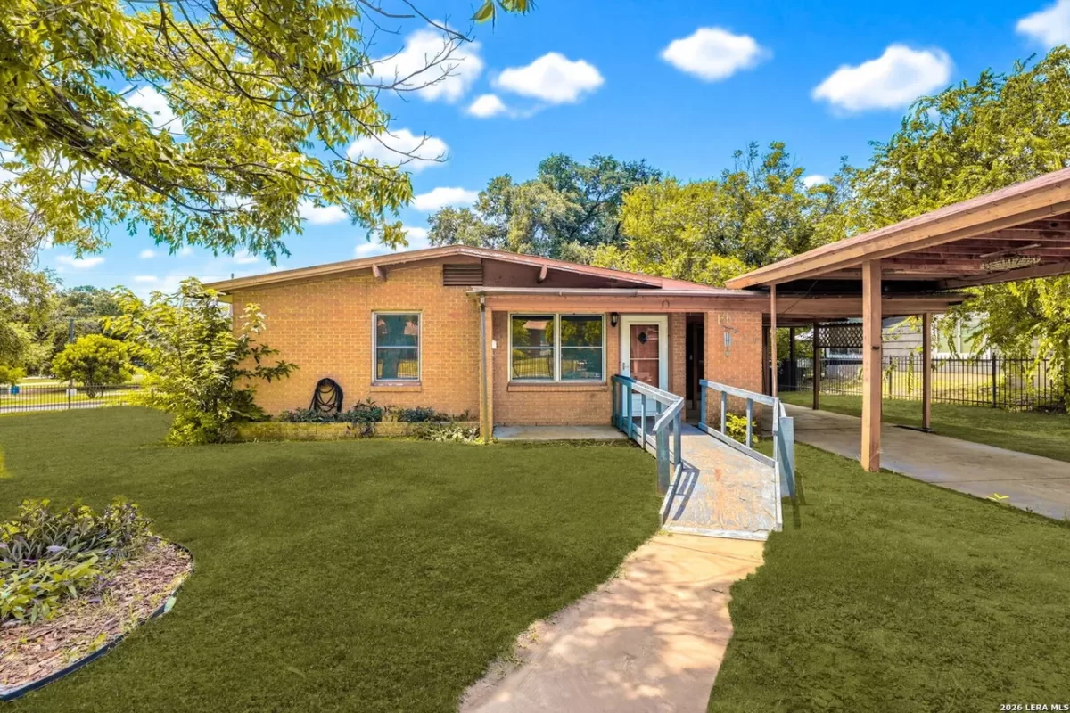 3BR House for Sale in San Antonio, TX