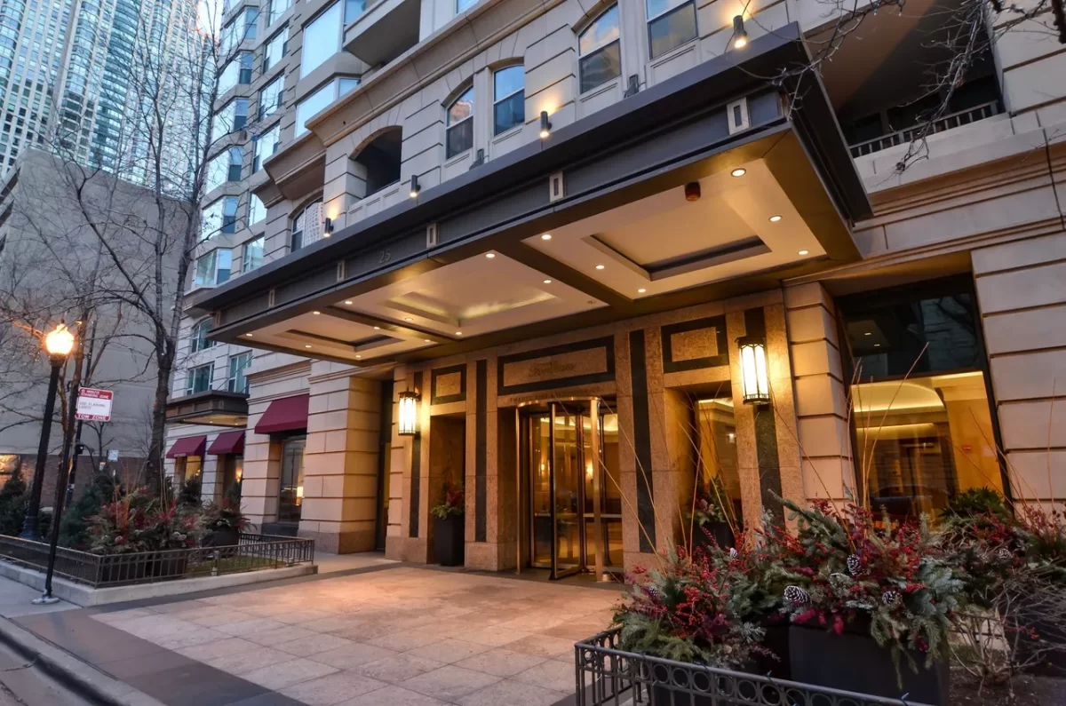 2BR Condo for Sale in Chicago, IL