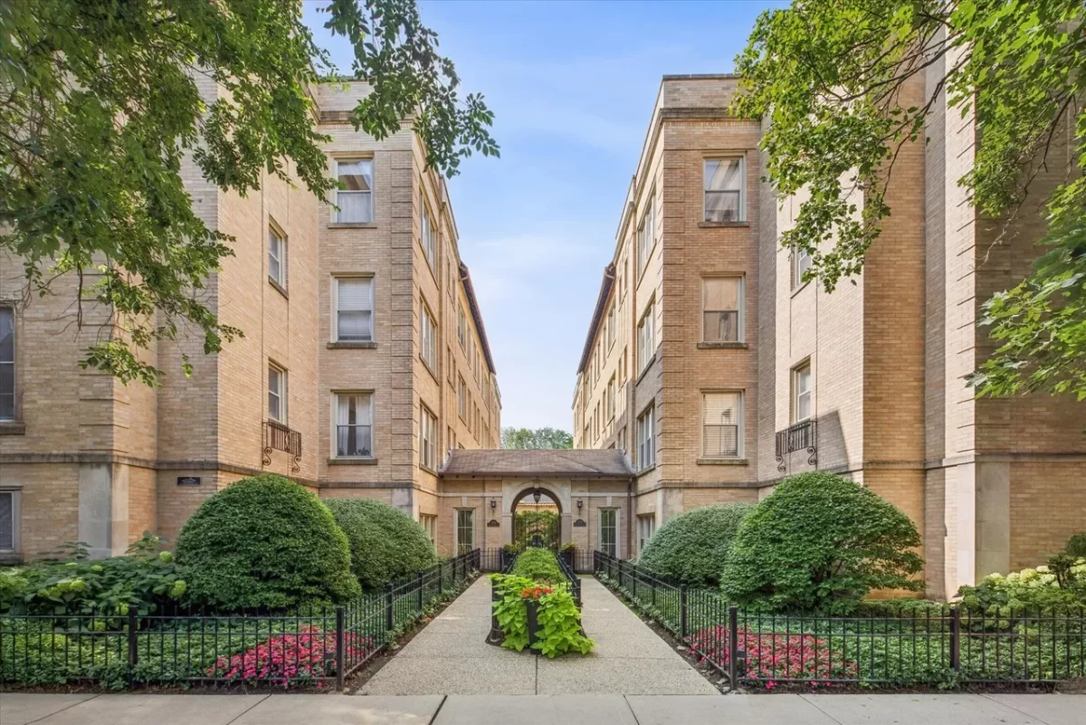 1BR Condo for Sale in Chicago, IL