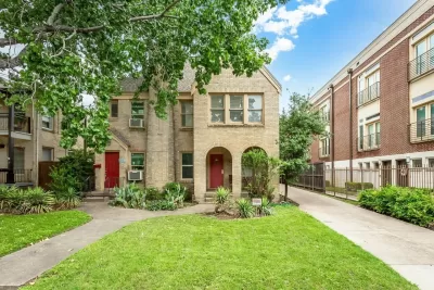 2BR Multi-Family for Rent in Dallas, TX