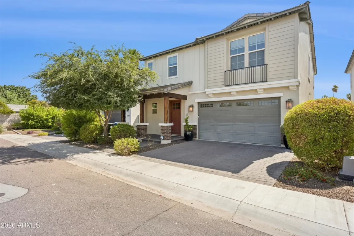 4BR House for Sale in Phoenix, AZ
