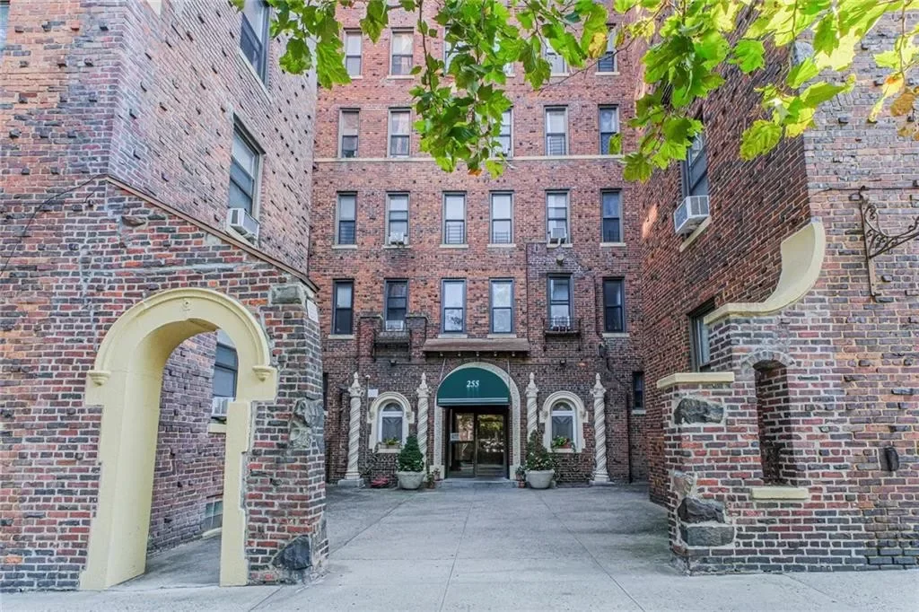 1BR Condo for Sale in Brooklyn, NY