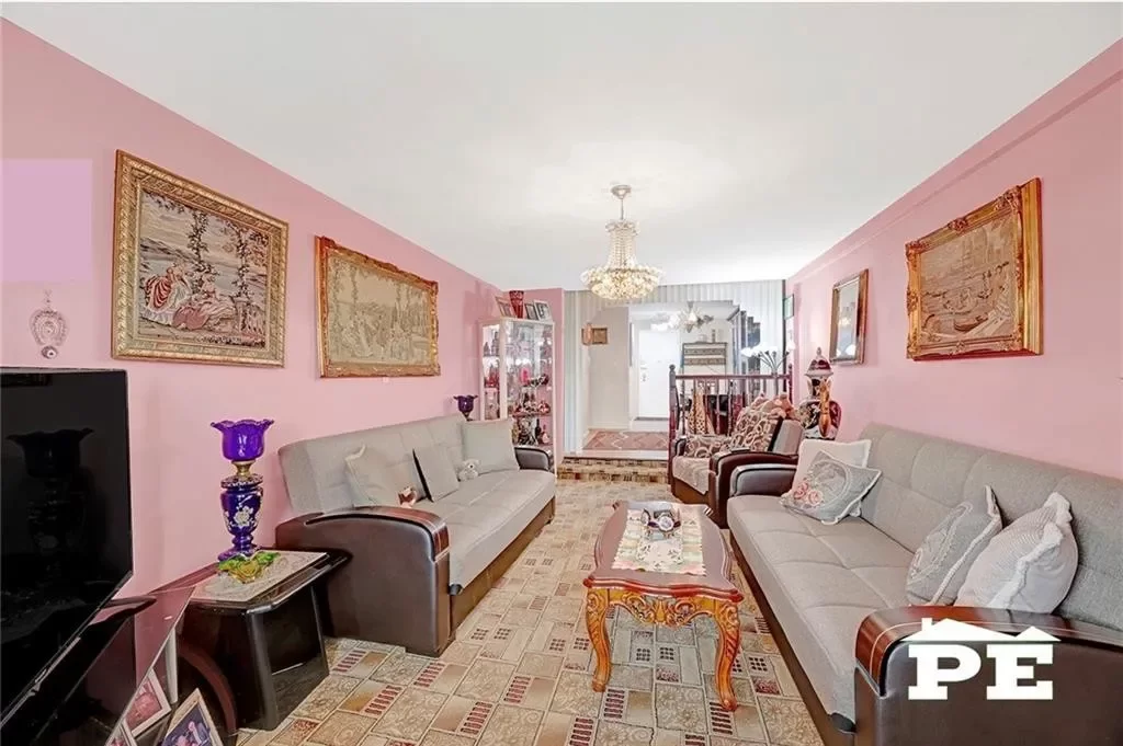 2BR Condo for Sale in Brooklyn, NY