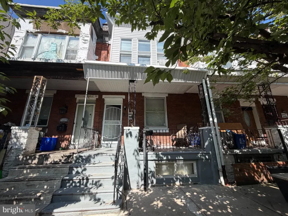 3BR Townhouse for Sale in Philadelphia, PA