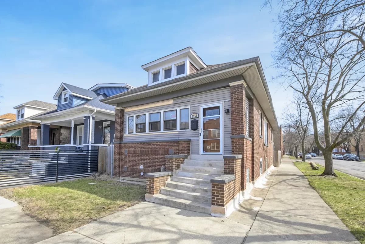 3BR House for Sale in Chicago, IL