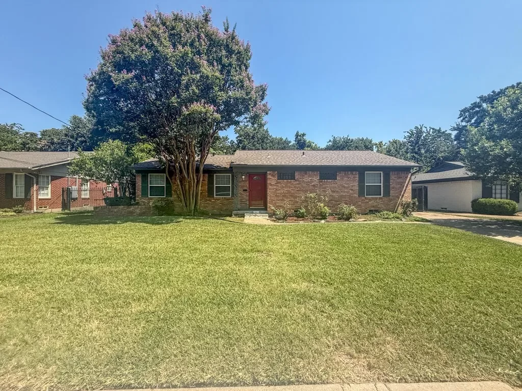 3BR House for Rent in Dallas, TX