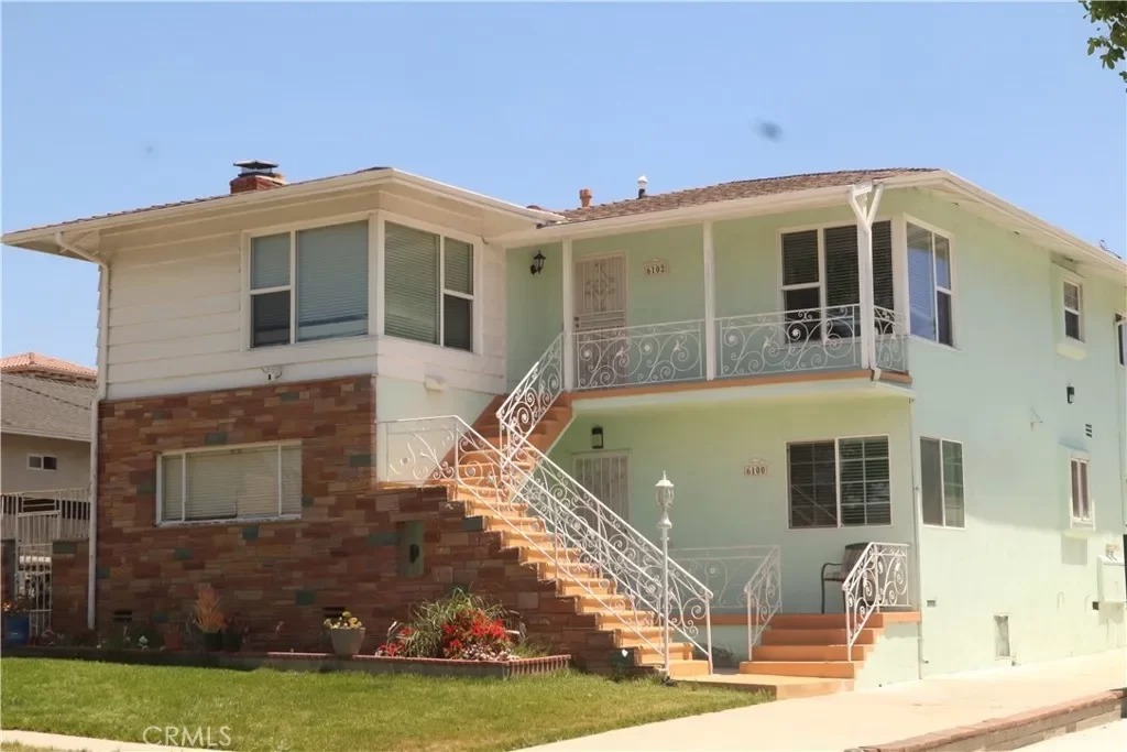 6BR Multi-Family for Sale in Ladera Heights, CA
